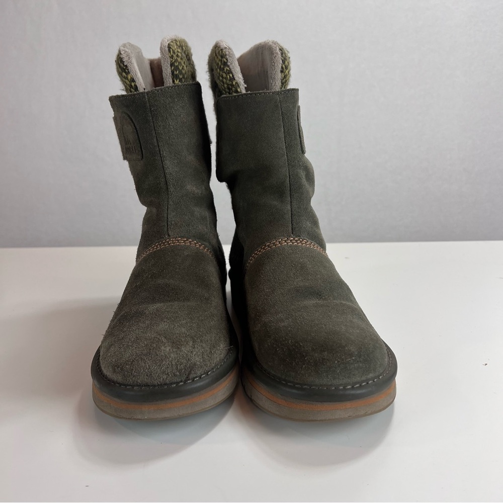 Sorel  Campus Newbie Green Suede Boots Women’s Size 9 Winter Outdoor - Picture 2 of 9